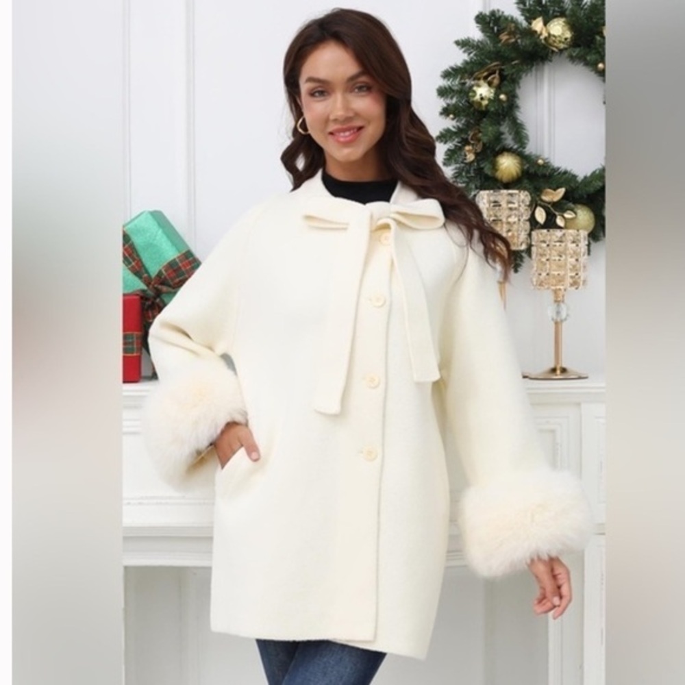 Cute preppy faux fur coat NWOT